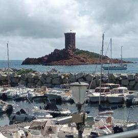 le dramont, hotel in Saint-Raphaël