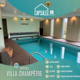 Capsule villa champêtre piscine billard