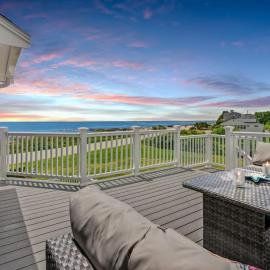 The Sunrise Deck Ocean Views Private Deck, hotel en Rye