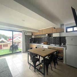 Vivisierras, Piso 3 frente al lago, centro Villa Carlos Paz, 2 dormitorios, 2 baños, pileta privada, premium