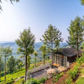 Under The Stars by StayVista - 3BHK Mountain-View Cottage with Bar