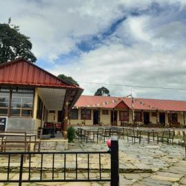 Hotel mardi station and restaurent, hotel a Astam