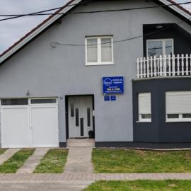 Apartmani Tea i Toni, hotel in Gradište