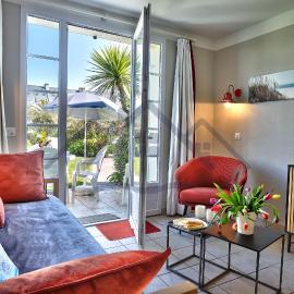 LocaLise - Maison G4 au Guilvinec - A 50m de la mer avec jardin et piscine - Tout à pied, plages, port, centre, commerces, marché - Wifi inclus - Animaux bienvenus - Linge de lit inclus – hotel w mieście Guilvinec