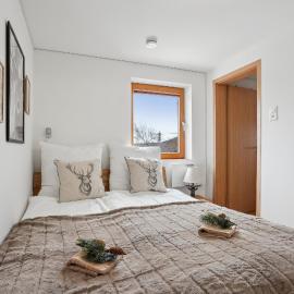 INN JOY Apartments - idyllische Bergsicht، فندق في Flums