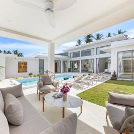 Villa Palm Mountain View-Included Airport pickup, hotel u gradu Ban Thung