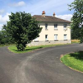 Location saisonnière, hotel sa Saint-Gérons
