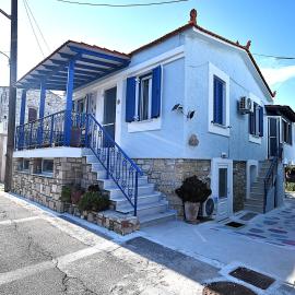 Dora's House