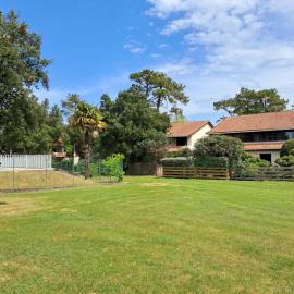 Appartement avec piscine et proche de la plage, hotel a Ondres