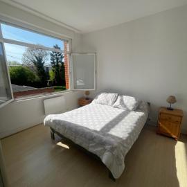 Appart 58m2 calme et lumineux - Metro à 5 min, hotel in Mons-en-Baroeul