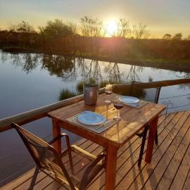Kolobe Luxury Glamping Safari Tent, hôtel à Fochville