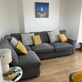 Cheerful 3 Bedroom Townhouse, hotel v destinaci Bangor