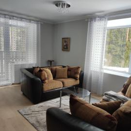 Vormsi Ohvitseride Maja korter nr 5, hotell Hullos