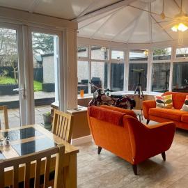 Two bedroom detached bungalow with conservatory