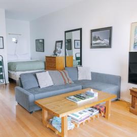 Tofino Eco Waterfront Condo, hotel en Tofino