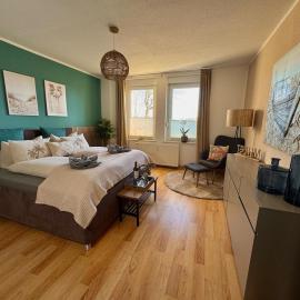 Ferienwohnung 2 im Beachhouse am Goitzschesee - strandnah, familienfreundlich & komfortabel, Hotel in Bitterfeld