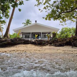 Majuro Beachfront Container Home, hotel u Madžurou