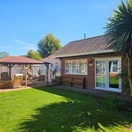 Spalding Town Centre - 2 Person - Self Contained - Self Catering 1 or 2 Doubles