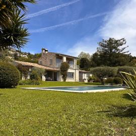 La Marjalou à Vence avec piscine & grand jardin