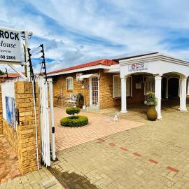 Little Rock Guesthouse