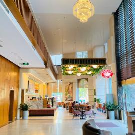 Muong Thanh Cua Dong Hotel, hotelli kohteessa Vinh