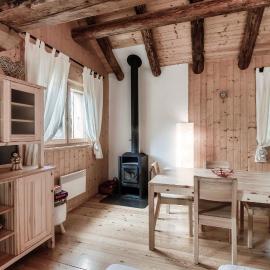Romantic Chalet by Quokka 360 - A Digital Detox in the Heart of Leventina