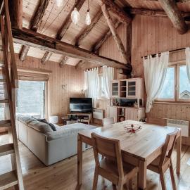 Romantic Chalet by Quokka 360 - A Digital Detox in the Heart of Leventina
