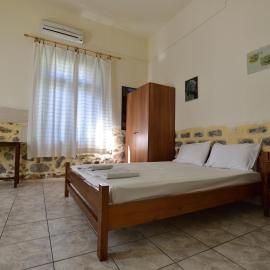 Anonymous Homestay, hotel v destinácii Palaiochóra