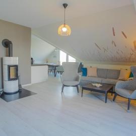 Moderne 5-Sterne-Ferienwohnung "Meerblick"-Entspannung am Saaler Bodden, hotel a Wustrow
