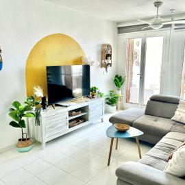 Apartamento en Puerto de Mazarrón con piscina, khách sạn ở Mazarrón
