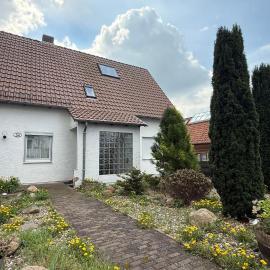 House in Sarstedt! contactless check-in 20P, hotel in Sarstedt