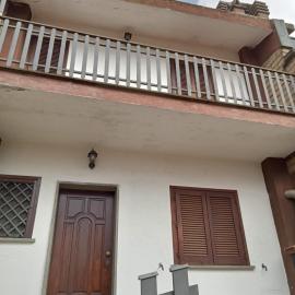 Alloggio turistico IL SOLE, hotel v destinaci Sutri