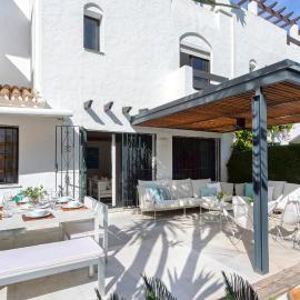 Genteel Home Guadalvillas