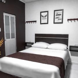 Hotel BAWER, viešbutis Araukoje
