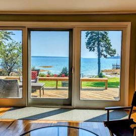 Lone Pine Oceanfront Cottage, hotel u gradu 'Prospect Harbor'