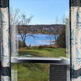 NEW Beachy Watering Cove Cottage, Hotel in Prospect Harbor