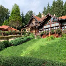 Holiday Home Tonkina kuća, מלון בטרקוסקן