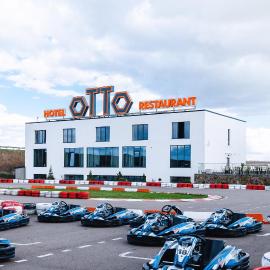 Otto Hotel-Restaurant, hotel en Rivne