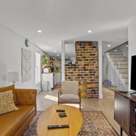 Queen Top Suite 2BR Free Parking Modern