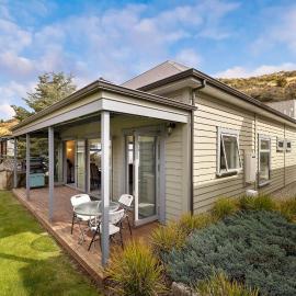Cardrona Retreat, resort spa & swimming pool!、Cardronaのホテル