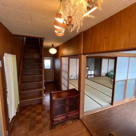 ぶどう畑に囲まれた貸切宿 白百合醸造から徒歩すぐ"Vineyard Vista" Vacation rental short walk from Winery, hotel a Yamanashi