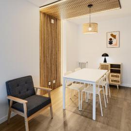 Apartamento con dos grandes terrazas en Girona