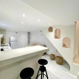 2-bedroom LOFT apartment, hotel in Megali Ammos