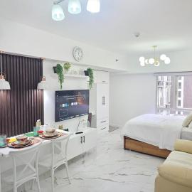 Steff's Condo 722 at Centrio Tower