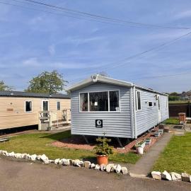 3-Bedroom Swift Caravan - Located in Uddingston, Glasgow at Maryville Caravan Site, hotell i Glasgow