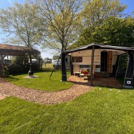 Camping Wijndomein Erve Wisselink, hotel di Eibergen