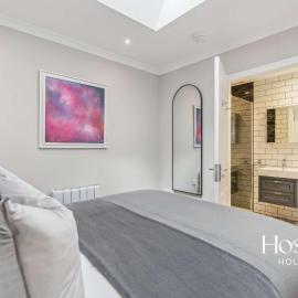 The Courtyard Apartments - Thyme