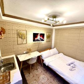 Studio type near EVMC good for 2