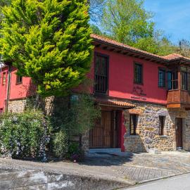 Apartamentos Aires Del Aramo, hotel v mestu La Vara