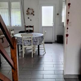 Bienvenue, hotel in Marly